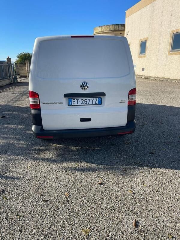 Usata VW T5 140 CV (102 kW) 2013 Bianco Furgone