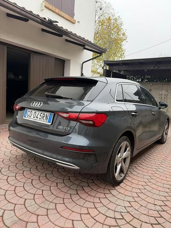 Usata Audi A3 Advanced 2021 Grigio Berlina