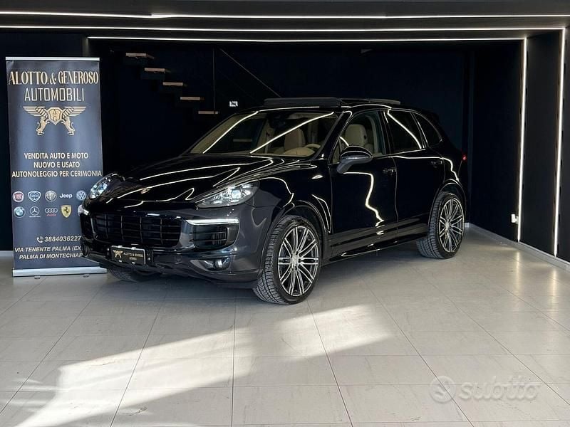 Usata Porsche Cayenne 250 CV (183 kW) 2016 Blu SUV