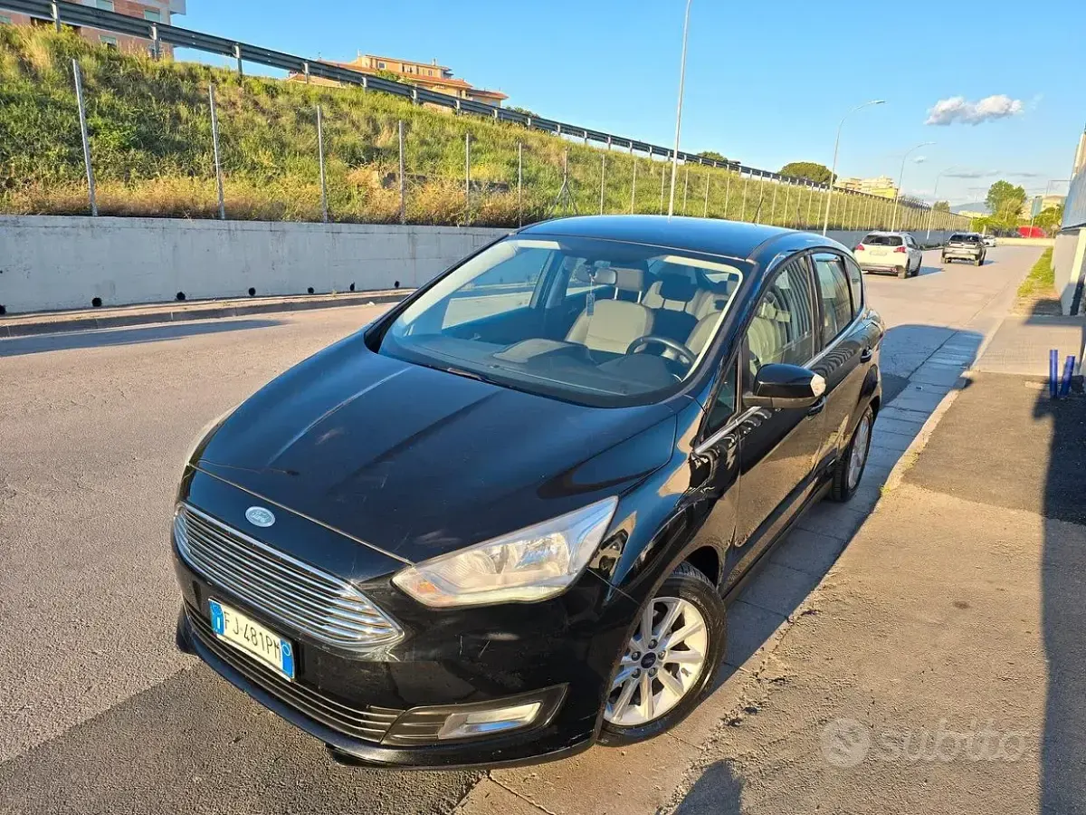 Usata Ford C-MAX Titanium 120 CV (88 kW) 2017 Nero Monovolume