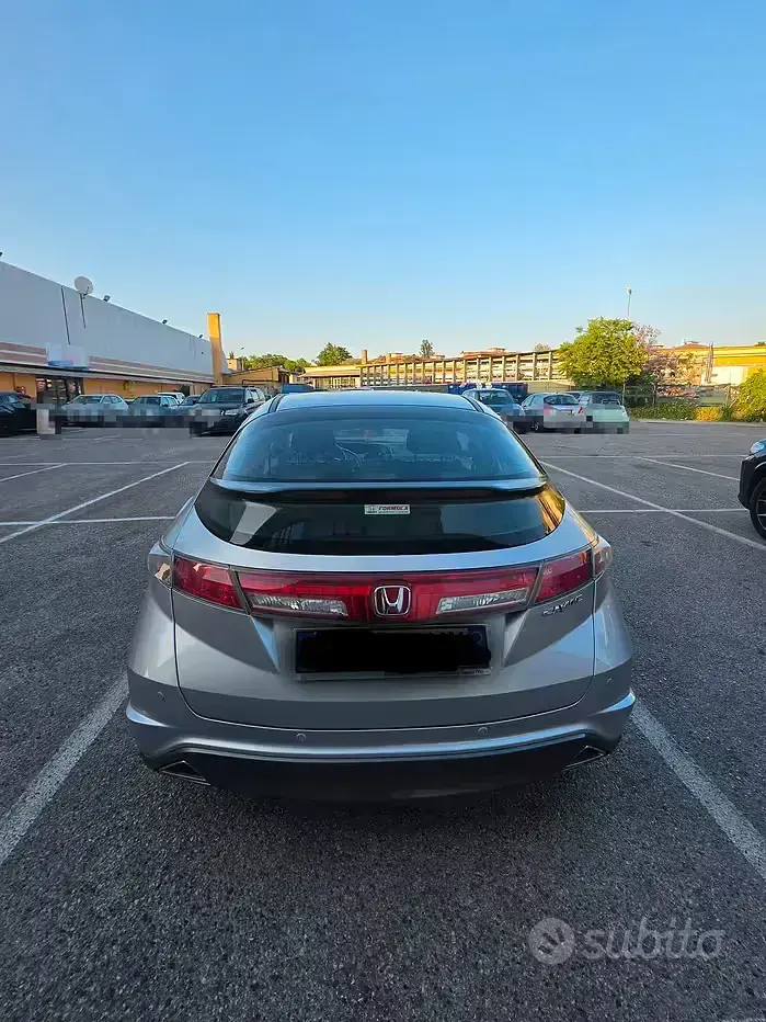 Usata Honda Civic Elegance 99 CV (72 kW) 2009 Grigio Berlina