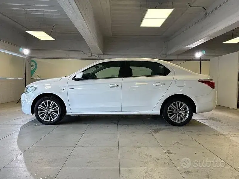 Usado Citroën C-Elysee I Exclusive 82 CV (60 kW) 2016 Blanco Berlina