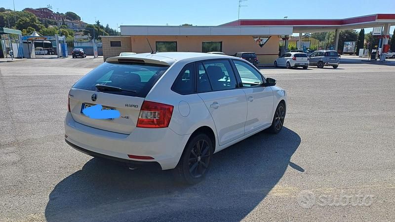 Usata Skoda Rapid 90 CV (66 kW) 2016 Bianco Berlina