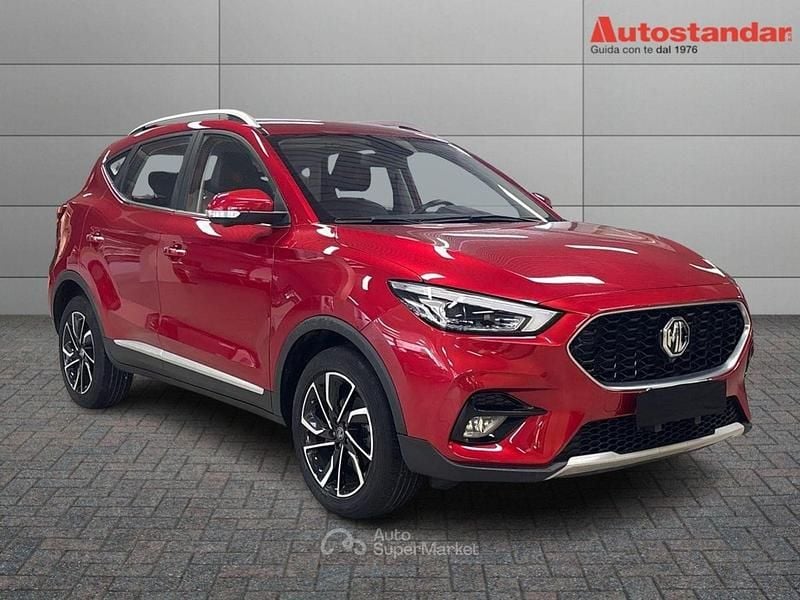 Usata MG ZS Luxury 106 CV (77 kW) 2023 Rosso SUV