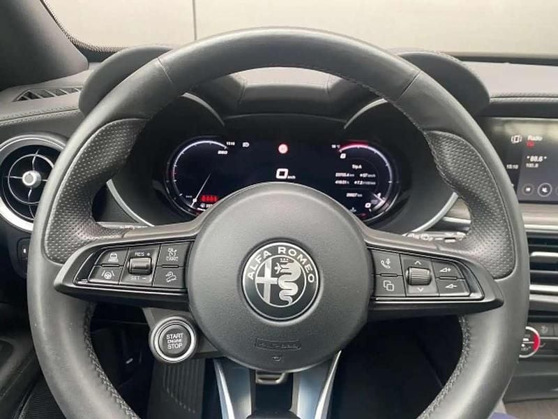 Usata Alfa Romeo Stelvio Ti 209 CV (153 kW) 2024 Grigio SUV