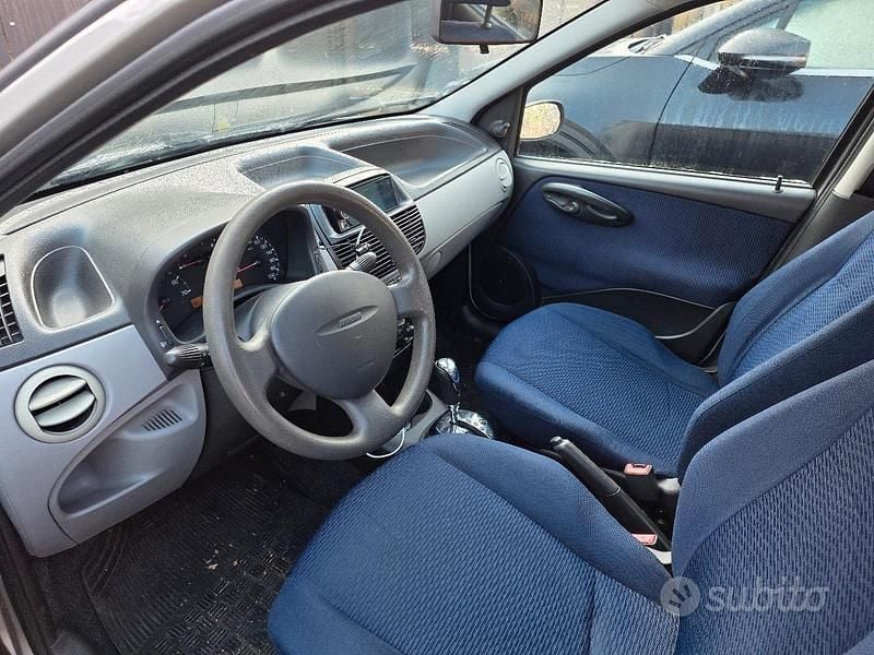 Usata Fiat Punto 80 CV (58 kW) 2003 Utilitaria