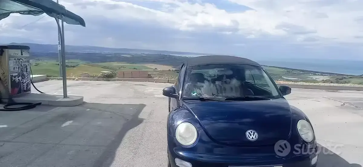 Usata VW New Beetle 75 CV (55 kW) 2003 Nero Utilitaria