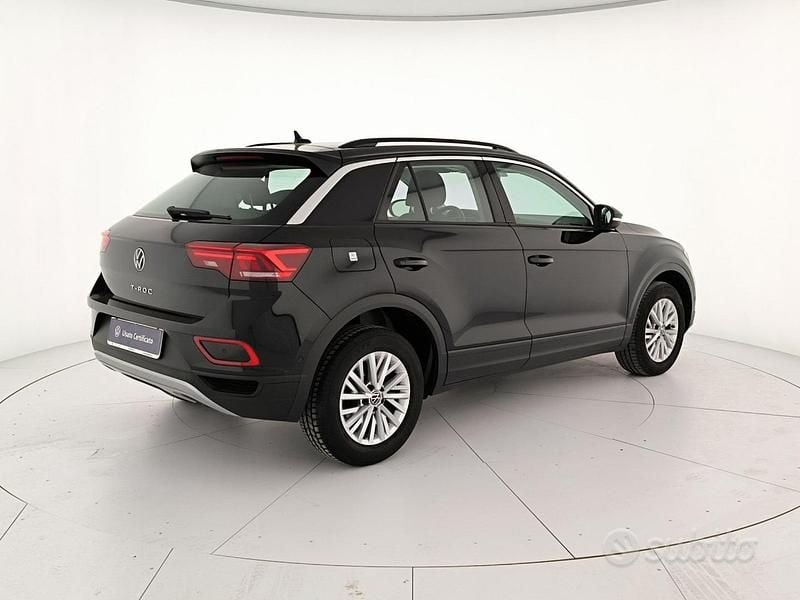 Usata VW T-Roc Life 150 CV (110 kW) 2024 Deep black perlato SUV