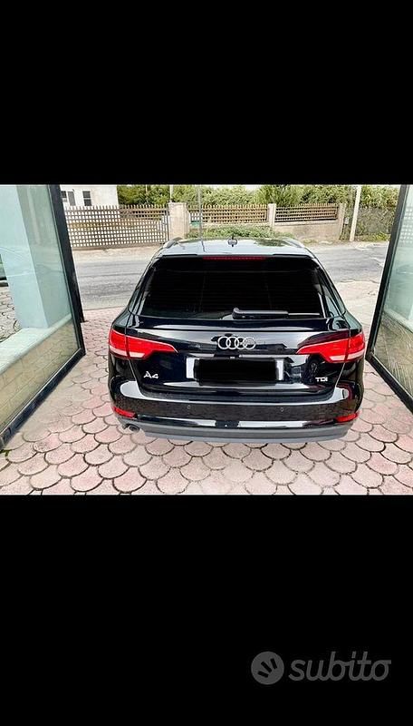 Usata Audi A4 Ambiente 150 CV (110 kW) 2017 Nero Station wagon