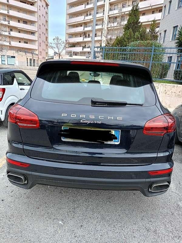 Usata Porsche Cayenne Turbo 250 CV (183 kW) 2015 SUV