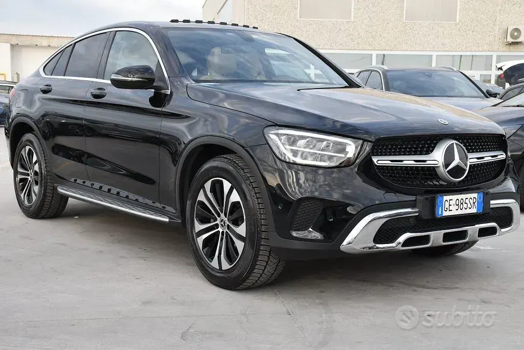 Usata Mercedes GLC200 197 CV (144 kW) 2021 Nero SUV
