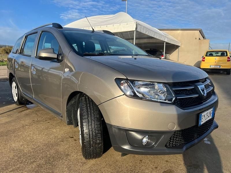 Usata Dacia Logan MCV Ambiance 90 CV (66 kW) 2014 Marrone Station wagon