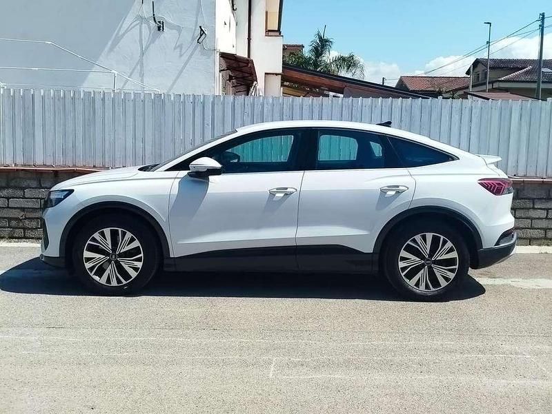 Usado Audi Q4 Sportback e-tron Advanced 69 kW (95 CV) 2023 Blanco SUV