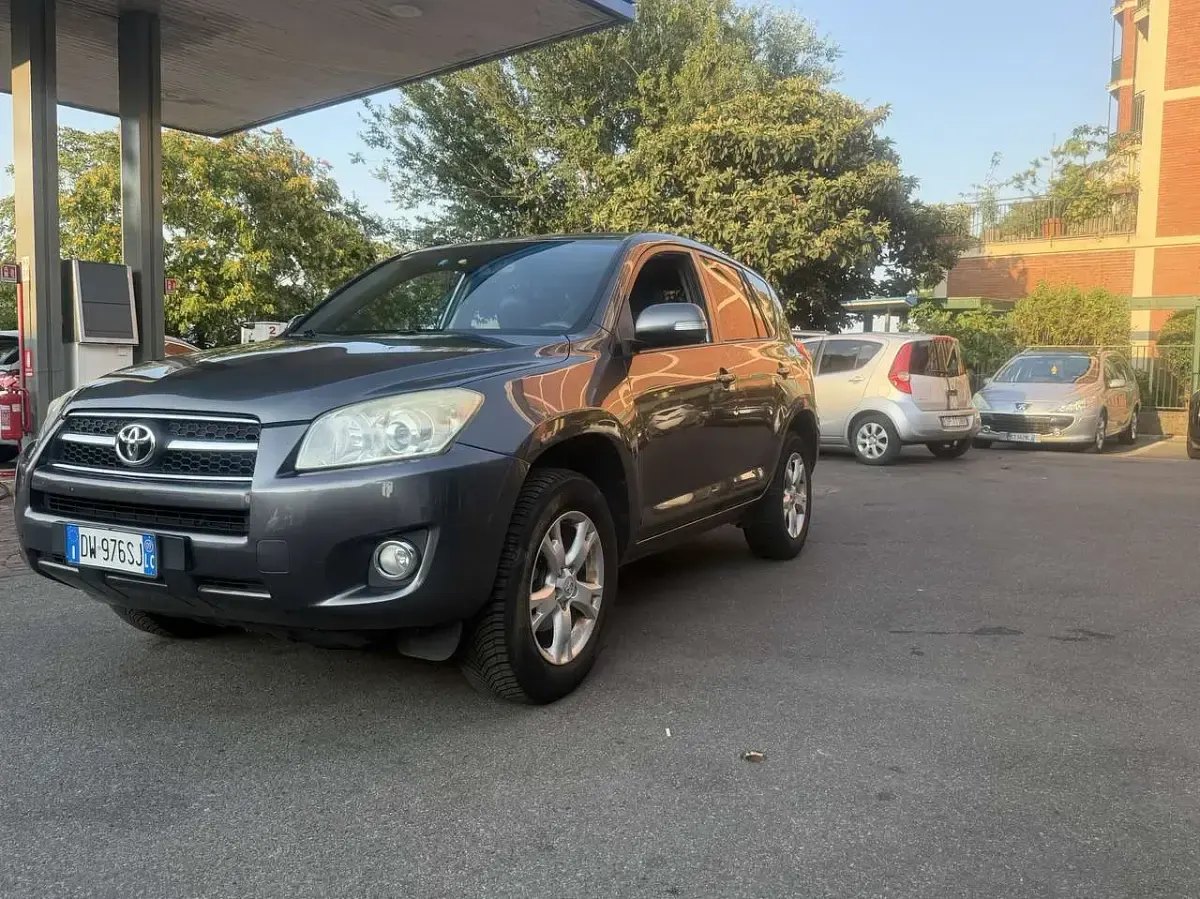 Usata Toyota RAV4 Luxury 150 CV (110 kW) 2009 Other SUV