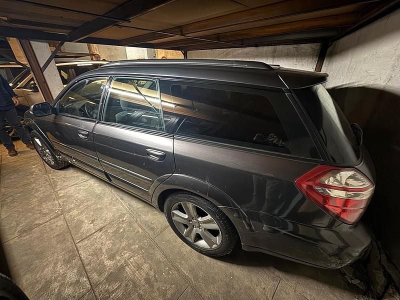 Usata Subaru Outback 164 CV (120 kW) 2006 Grigio Station wagon