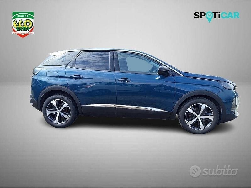 Usata Peugeot 3008 Allure 131 CV (96 kW) 2022 Blu SUV