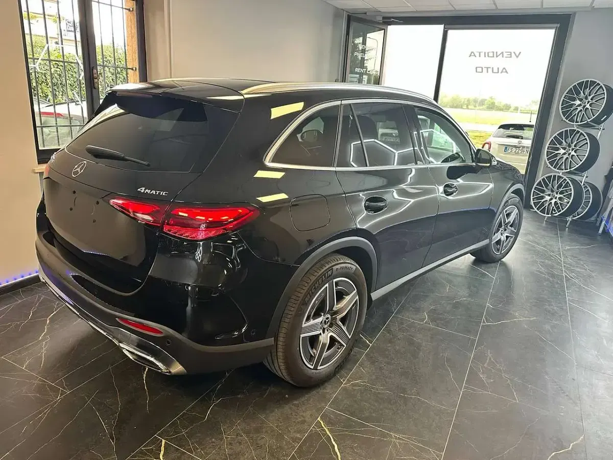 Usata Mercedes GLC300 Advanced 197 CV (144 kW) 2025 Nero SUV