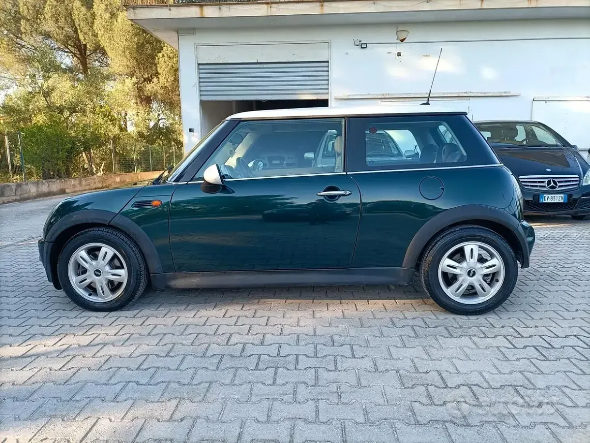 Usata Mini One D 75 CV (55 kW) 2004 Verde Utilitaria