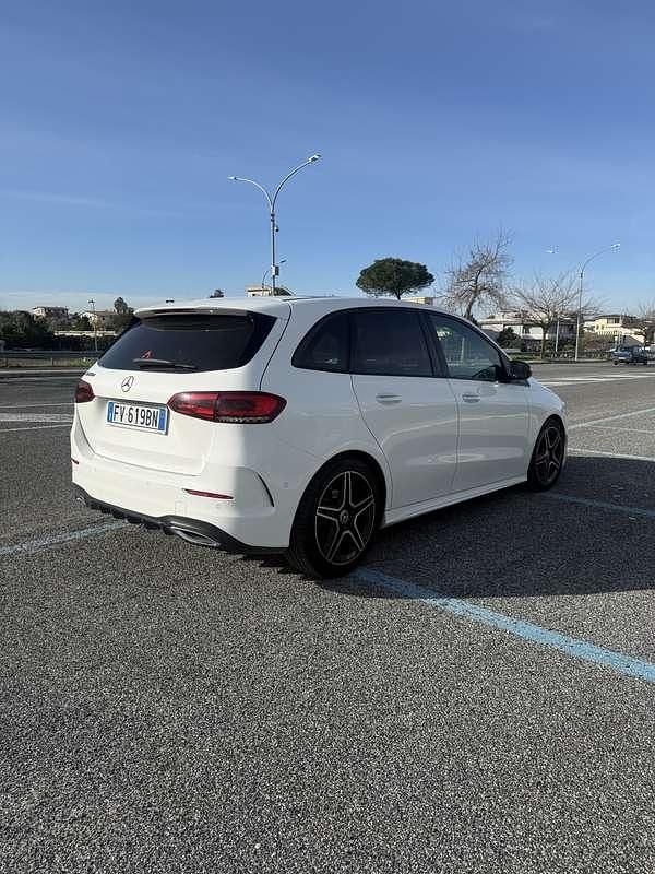 Usata Mercedes B200 AMG line 150 CV (110 kW) 2019 Utilitaria