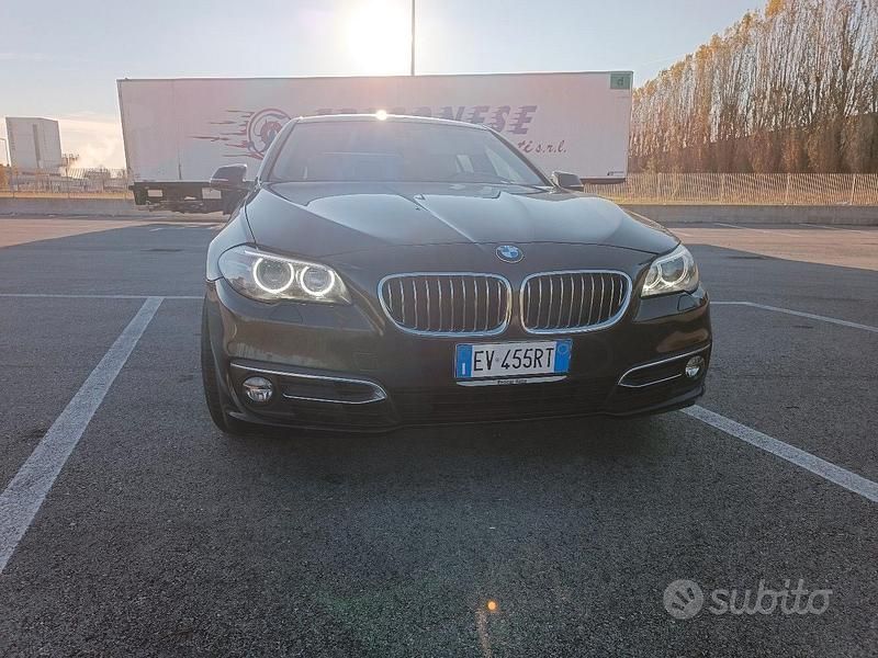 Usata BMW 520 Luxury Line 184 CV (135 kW) 2014 Marrone Station wagon