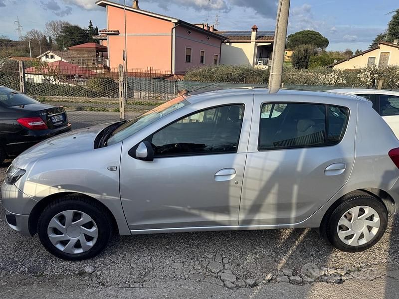 Usata Dacia Sandero 90 CV (66 kW) 2016 Bianco Berlina