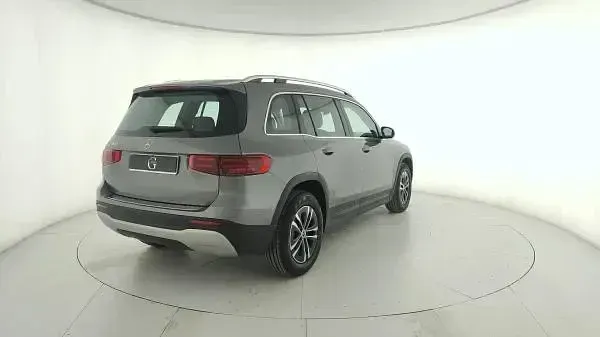 Usata Mercedes GLB180 Advanced 116 CV (85 kW) 2025 Grigio SUV