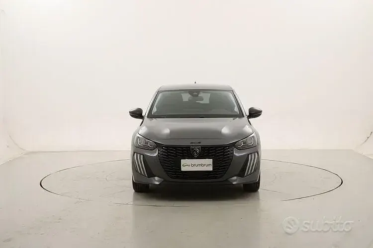 Usata Peugeot 208 Allure 101 CV (74 kW) 2025 Grigio Utilitaria