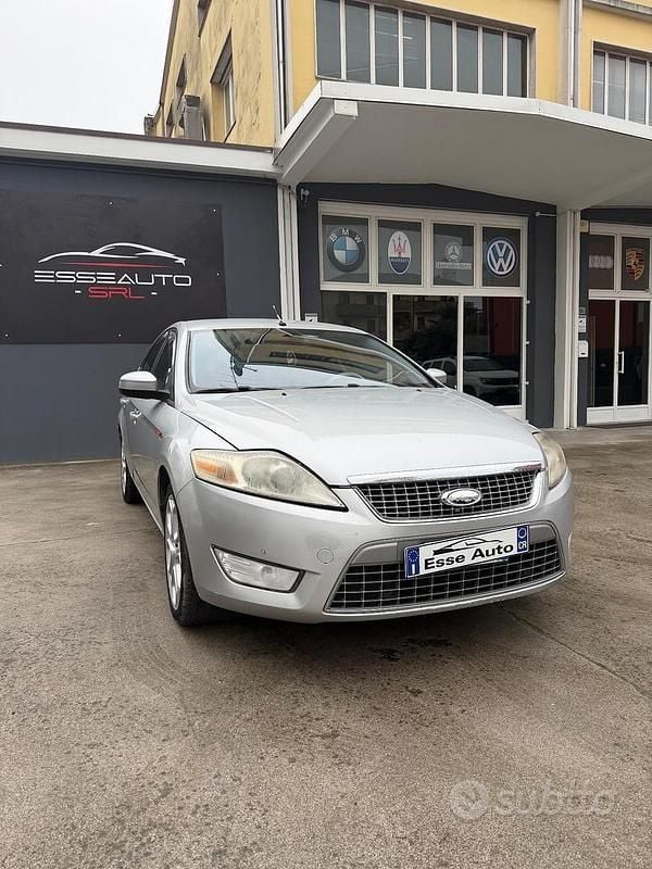 Usata Ford Mondeo 140 CV (102 kW) 2007 Grigio Berlina