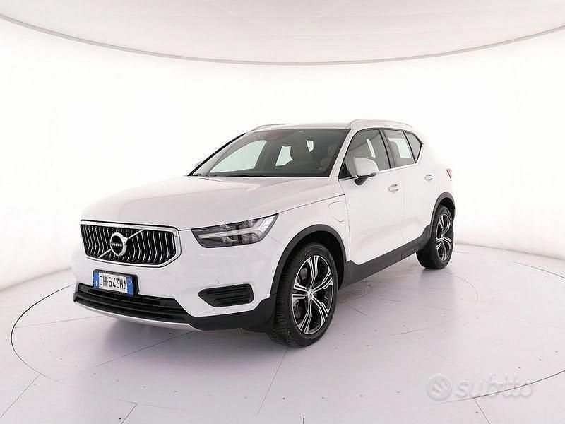 Usata Volvo XC40 Inscription 179 CV (131 kW) 2021 Bianco SUV