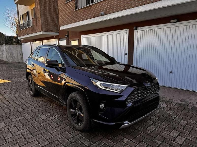 Usata Toyota RAV4 Hybrid Style 178 CV (130 kW) 2020 SUV