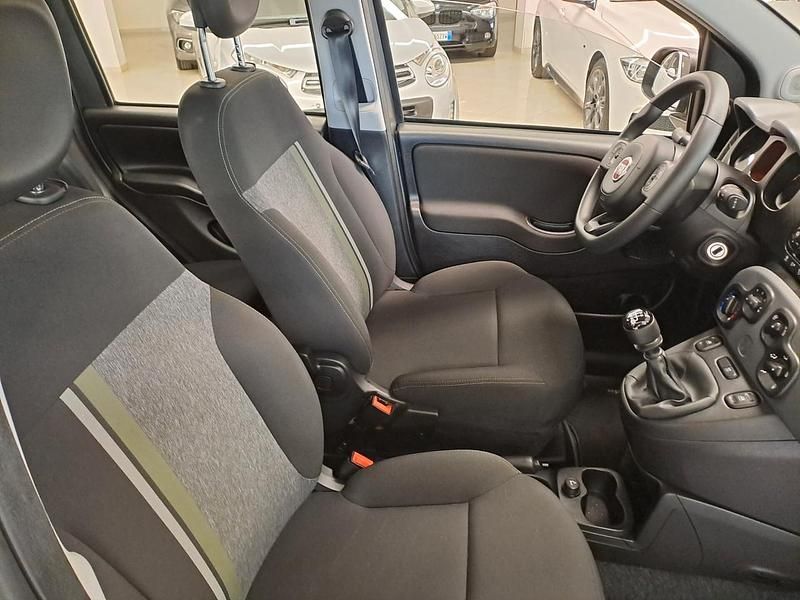 Usata Fiat Panda Cross Cross 70 CV (51 kW) 2021 Viola Utilitaria