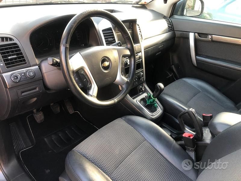 Usata 2010 Chevrolet Captiva SUV | 3900 € (Ottimo prezzo) - Immagine 1/4