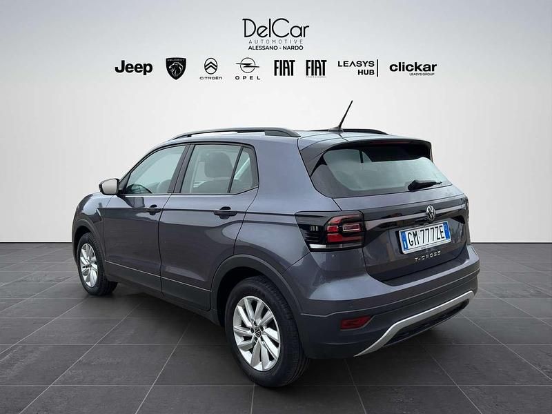 Begagnad VW T-Cross Style 95 HK (69 kW) 2023 Blå SUV