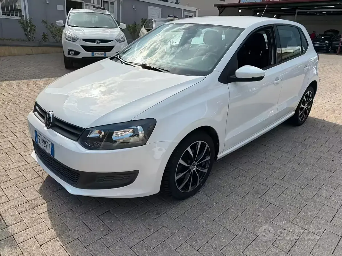 Usata VW Polo Comfortline 75 CV (55 kW) 2016 Bianco Berlina