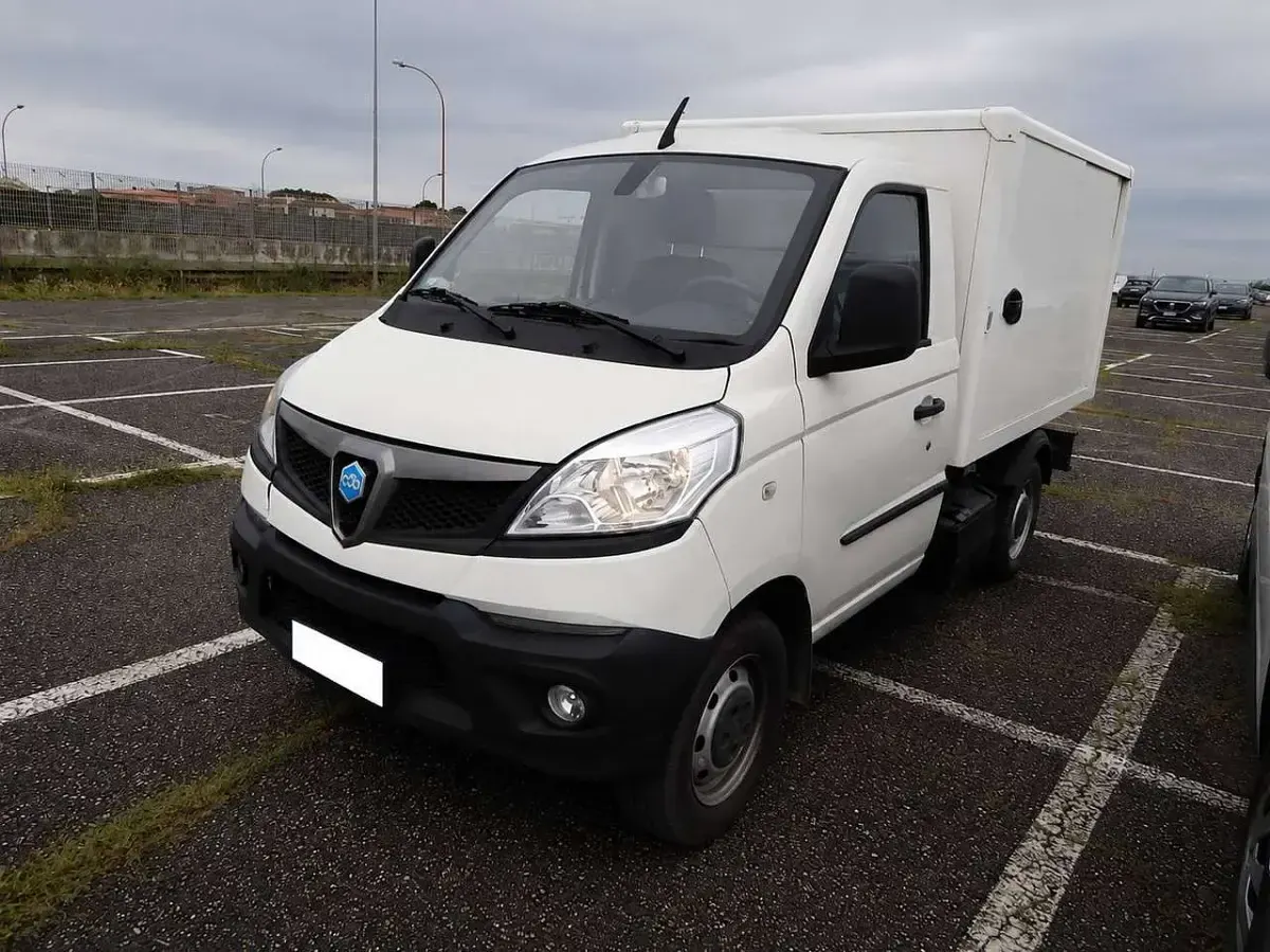Usata Piaggio Porter 106 CV (77 kW) 2024 Bianco Furgone