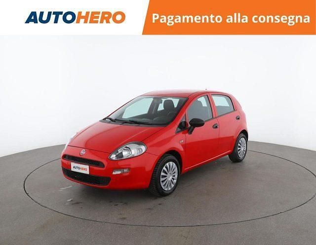 Rosso Usata 2018 Fiat Punto Street Tre volumi | 8999 € (Buon prezzo) - Immagine 1/2
