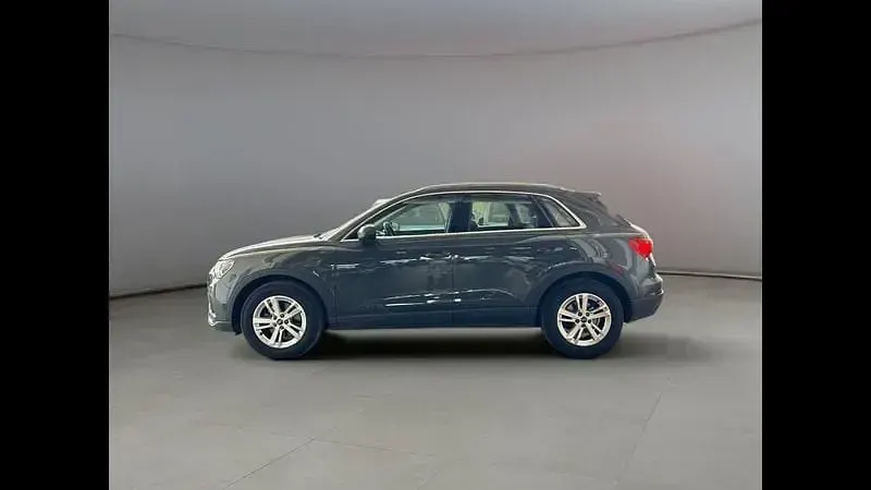 Usata Audi Q3 150 CV (110 kW) 2023 Grigio SUV
