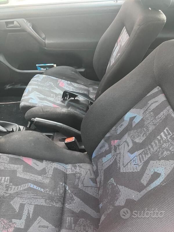 Usata VW Golf III 101 CV (74 kW) 1997 Grigio Berlina