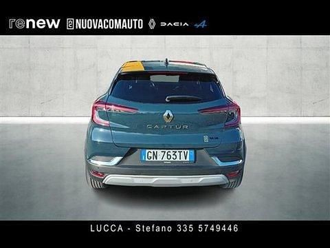 Usata Renault Captur Techno 145 CV (106 kW) 2023 Blu scuro SUV