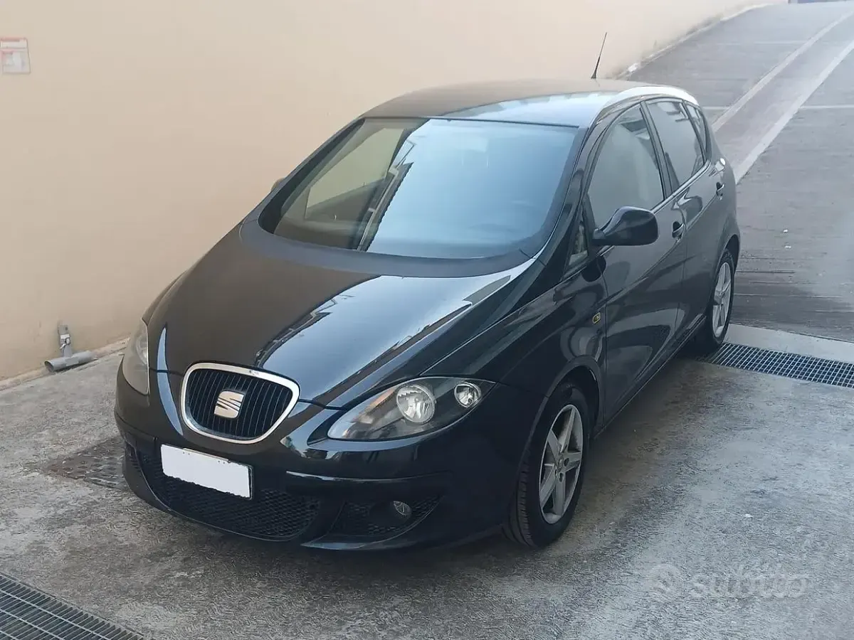 Usata Seat Altea Reference 90 CV (66 kW) 2012 Nero Monovolume