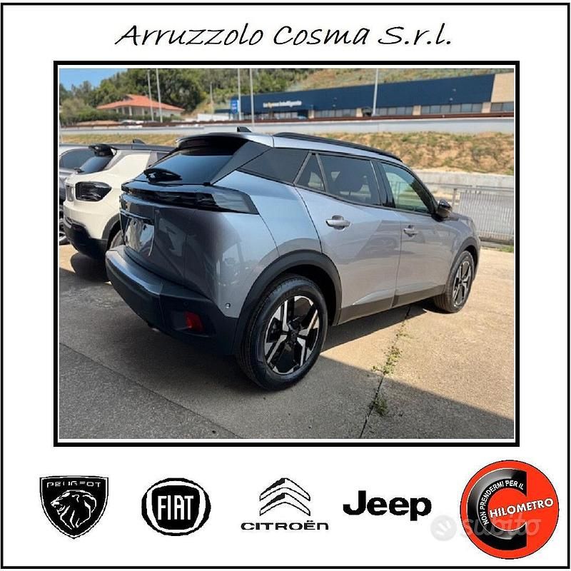 Usata Peugeot 2008 Allure 102 CV (75 kW) 2024 Grigio SUV