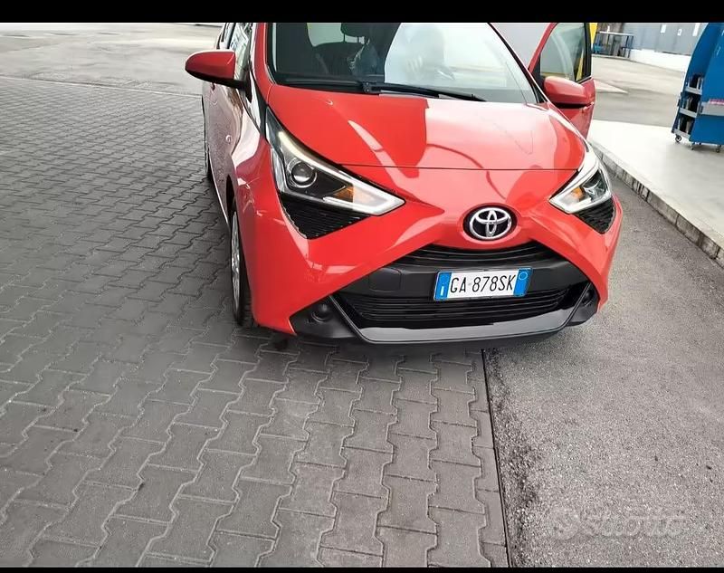 Usata Toyota Aygo 2020 Rosso Utilitaria