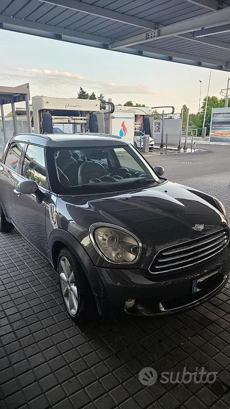 Usata Mini Cooper D Countryman 111 CV (81 kW) 2011 Grigio SUV