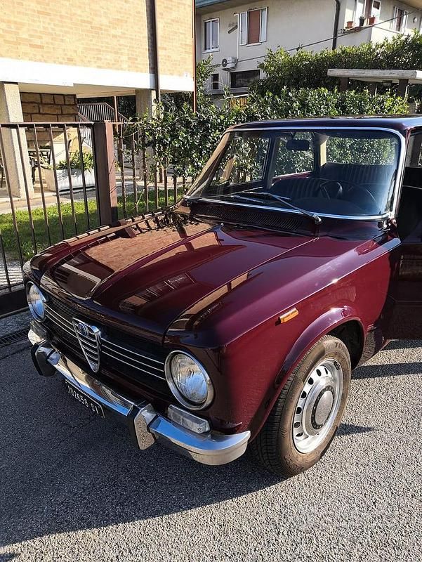 Usata 1970 Alfa Romeo Giulia Tre volumi | 17.400 € - Immagine 1/4