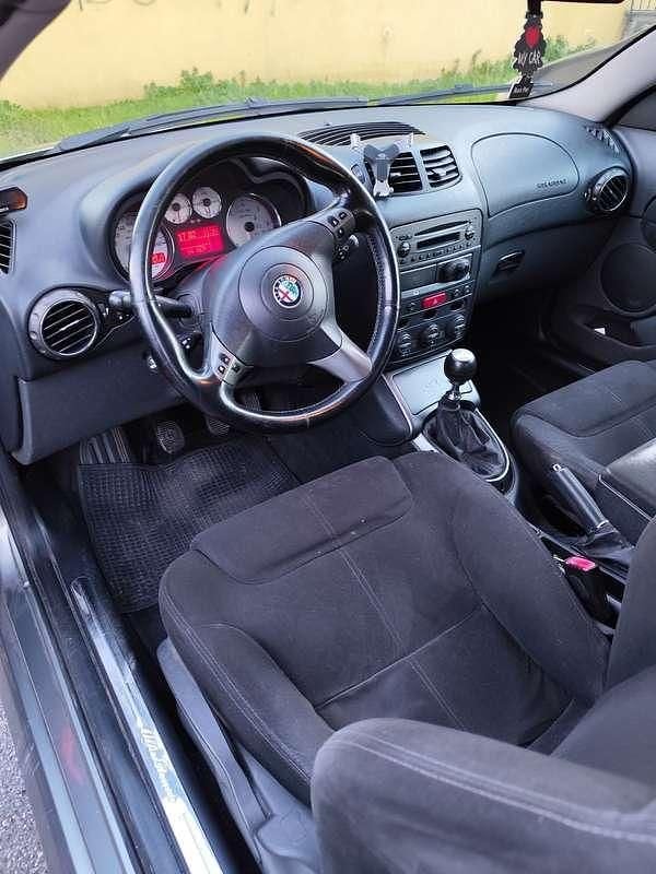 Usata Alfa Romeo GT Distinctive 150 CV (110 kW) 2007 Grigio Coupé