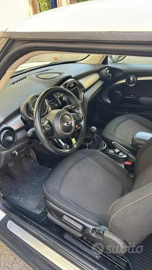 Usata Mini One D 95 CV (69 kW) 2017 Bianco Utilitaria