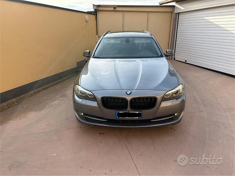 Usata BMW 520 184 CV (135 kW) 2010 Grigio Station wagon