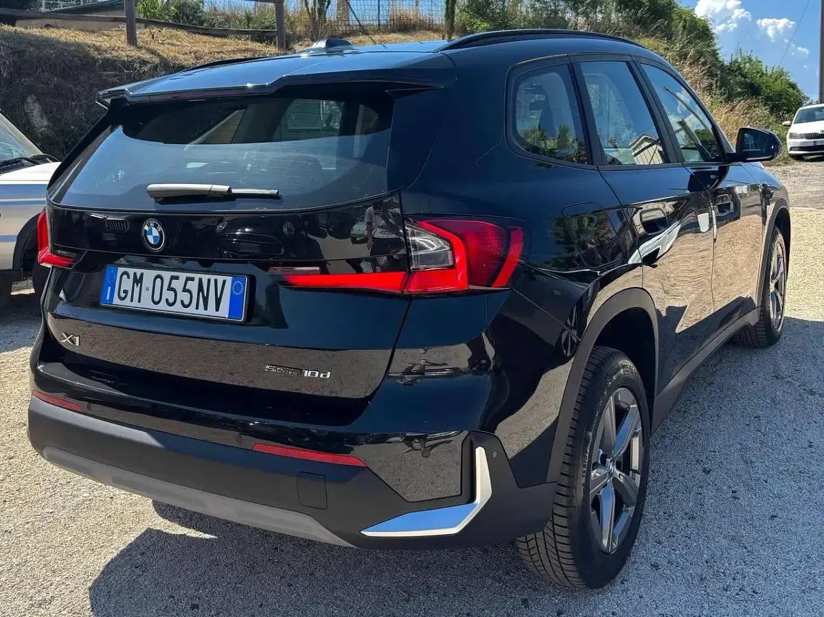 Usata BMW X1 150 CV (110 kW) 2023 Nero SUV