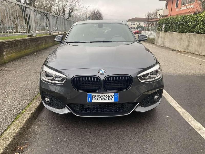 Usata 2017 BMW 118 M Sport Due volumi | 17.800 € (Buon prezzo) - Immagine 1/4