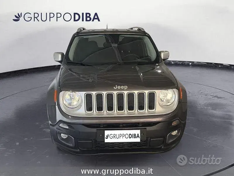 Usata Jeep Renegade Limited 140 CV (102 kW) 2016 Grigio SUV